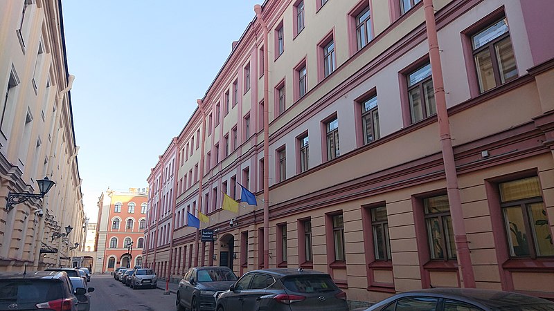File:Stockholm School of Economics Russia Main Building.jpg
