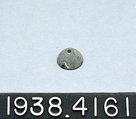 Stone Button, Yale University Art Gallery, inv. 1938.4161