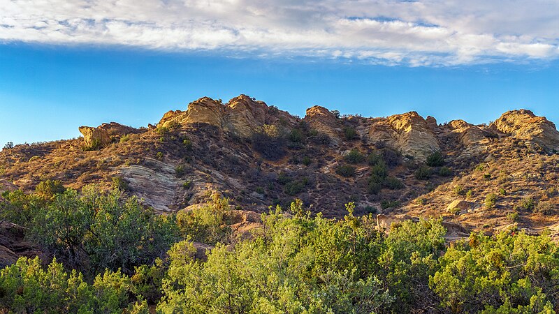 File:Sunrise at Vasquez Rocks Natural Area (30621540690).jpg