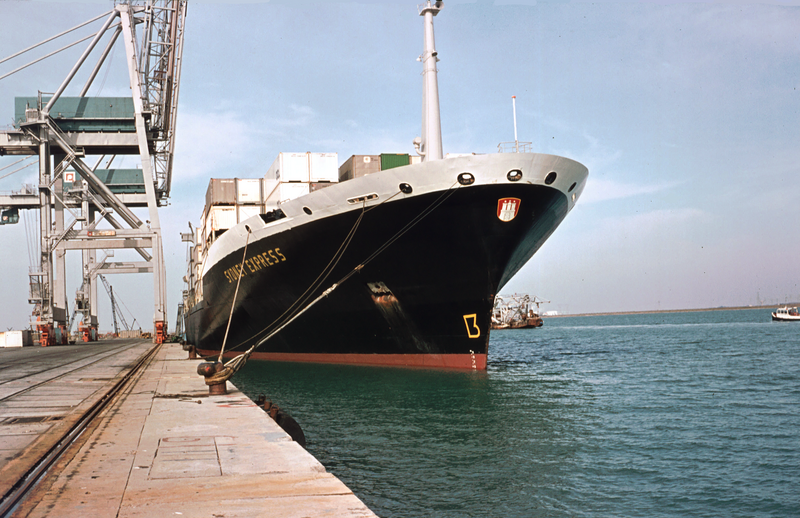 File:The Sydney Express in the French port of Fos-sur-Mer - 1976.png