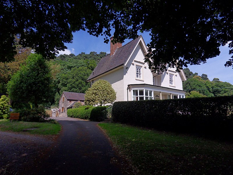 File:The Vineyard - geograph.org.uk - 2508646.jpg