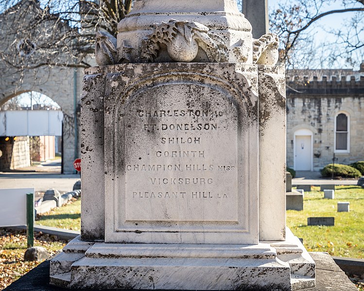 File:Thomas E G Ransom Rosehill Cemetery Chicago 2019-0291.jpg