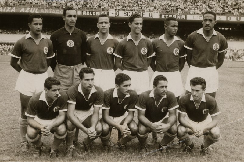 Ficheiro:Time do Internacional, 1953.tif