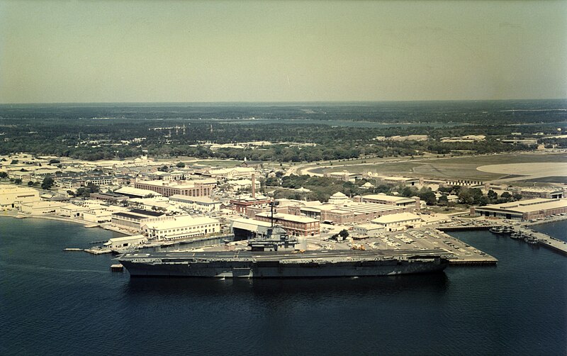 File:USS Lexington (CVS-16) moored at Naval Air Station Pensacola, Florida (USA), circa in the 1970s (NNAM.1987.171.003).jpg
