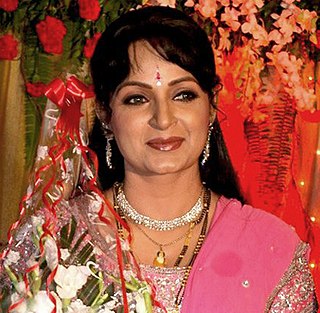 Upasana Bharadwaj is an Indian actress and stand-up comedian. Singh is known for her role as a deaf-mute in the 1997 film Judaai. Later on she got famous for her negative portrayal in Son Pari as Cruella/kalipari a dark fairy,her comedic role as Gangaa in patriotic sitcom on Doordarshan Phir Bhi Dil Hai Hindustani and Zee thriller show Tamanna House.Later on She played small roles in priyadarshan and david dhawan films as a regular cast .She played the character of 