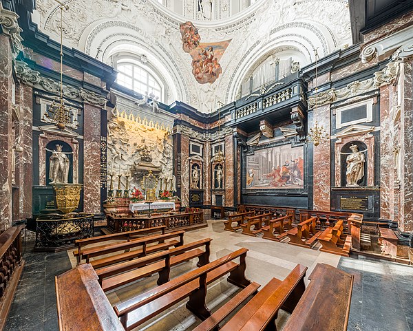 Chapel of Saint Casimir with his sarcophagus in the centre