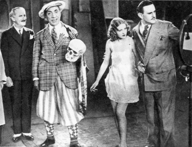 Constantin Tănase (second from left) starring in Visul lui Tănase (Tănase's Dream), 1932