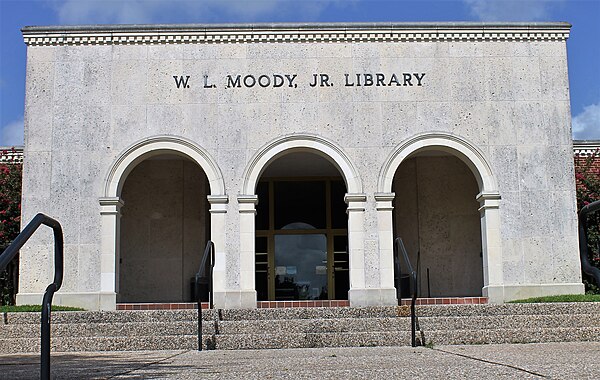 The W. L. Moody, Jr. Library in Brenham.