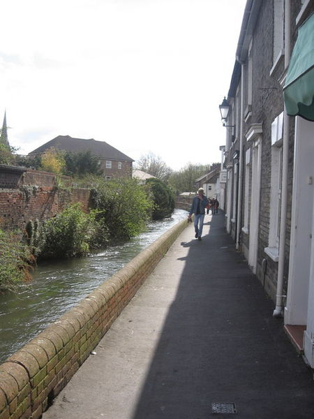 File:Water Lane Walk - geograph.org.uk - 1243300.jpg