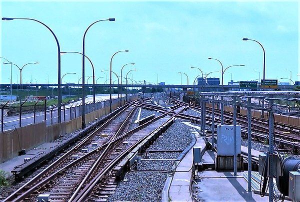 Surface crossover at Wilson station