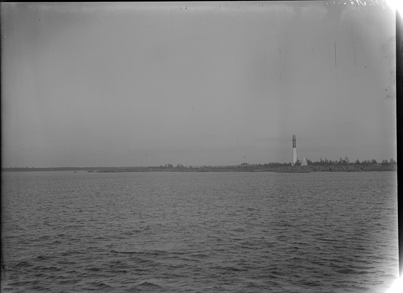 File:Yttergrund; majakkasaari mereltä n. 200 m päästä kuvattuna (26679828311).jpg