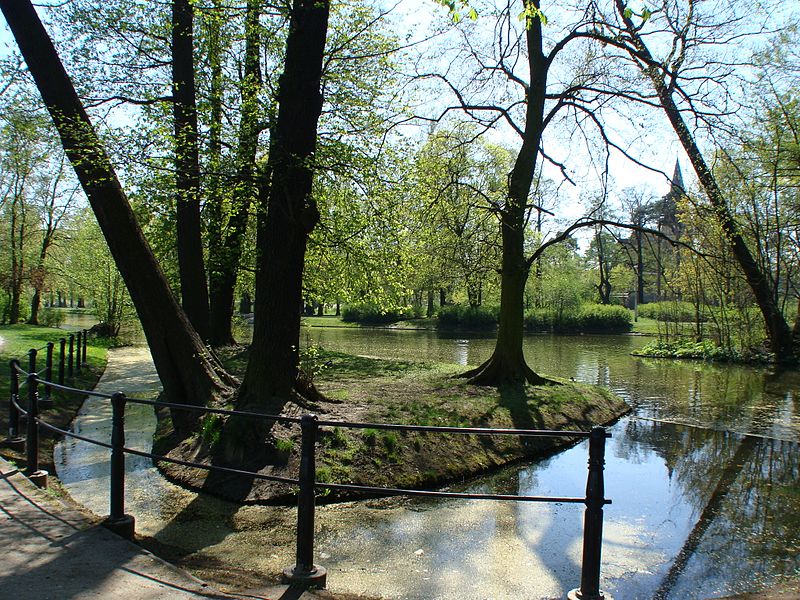 File:Łabędzia Wyspa - panoramio.jpg