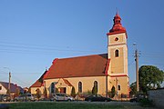 English: Church in Łebcz. Polski: Kościół w Łebczu.
