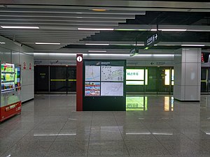 东 韩 站 站台 .jpg