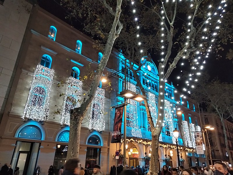 File:033 La Rambla davant el Gran Teatre del Liceu, (Barcelona), amb il·luminació nadalenca.jpg