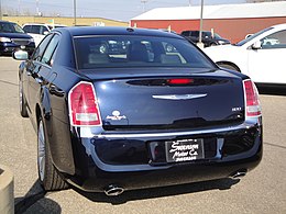 12 Chrysler 300 Limited (7009535743) .jpg