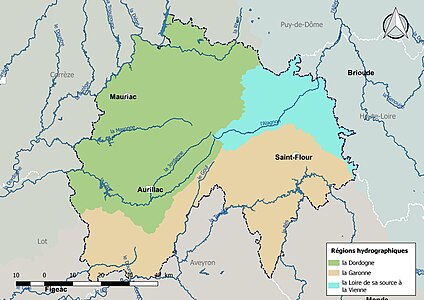 Le territoire du Cantal se répartit en 2 régions hydrographiques.