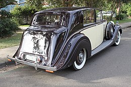 1938 Rolls-Royce Wraith sedan (27141252102) .jpg