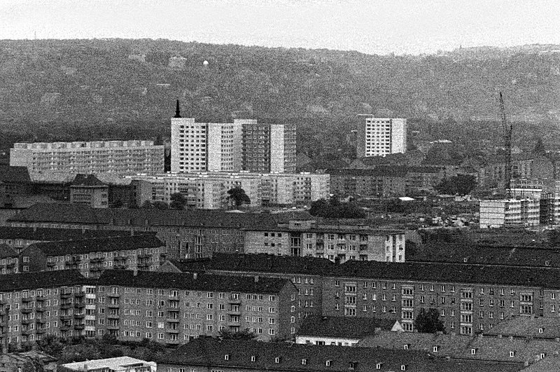 File:19701003220NR Dresden Blick v Rathausturm nach NO.jpg
