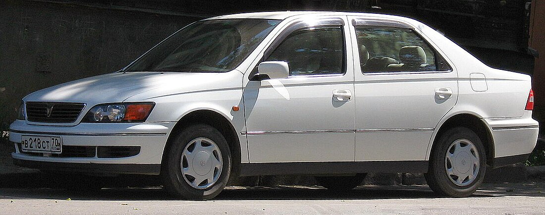 File:1998 Toyota Vista 01.jpg