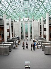 Interior of the Building, statues of philosophers of the Lvov-Warsaw School: Kazimierz Twardowski, Jan Lukasiewicz, Alfred Tarski and Stanislaw Lesniewski. 20070206 uw buw hall glowny biblioteki.jpg