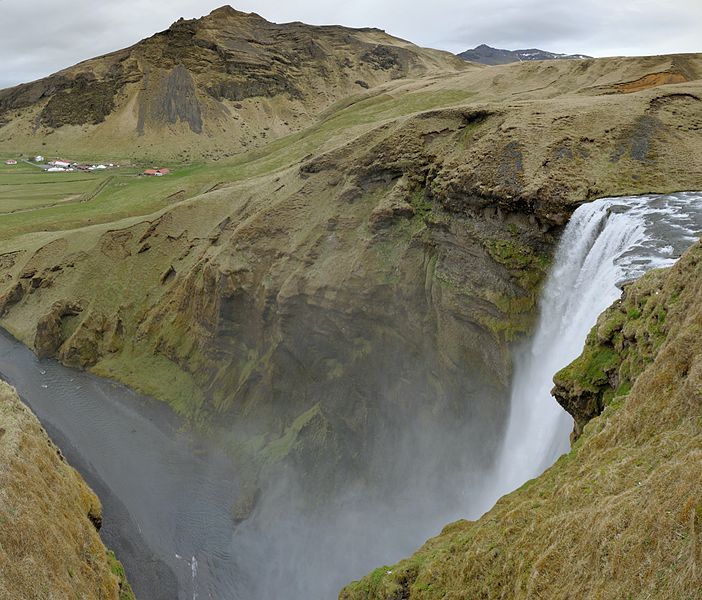 File:2014-05-06 11-34-52 Iceland Suðurland - Skógarfoss 2p 87°.JPG