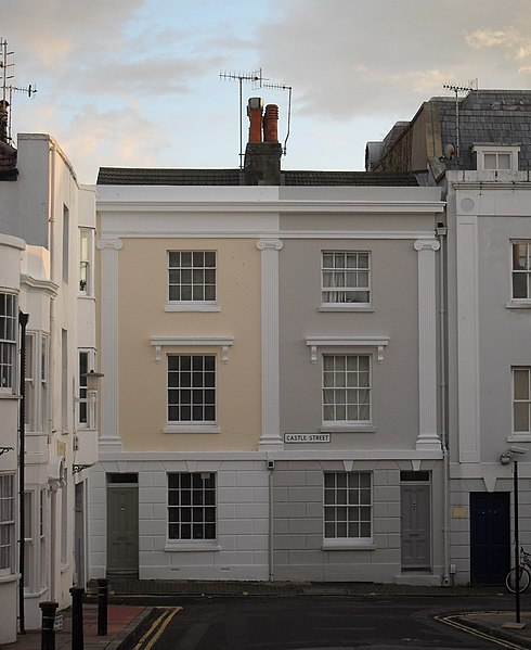 File:33 and 34 Castle Street, Brighton (IoE Code 479530).jpg