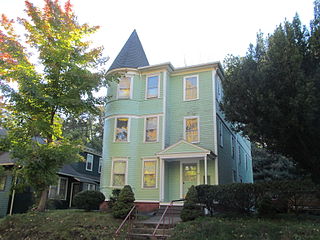 <span class="mw-page-title-main">Crystal Street Historic District</span> Historic district in Massachusetts, United States