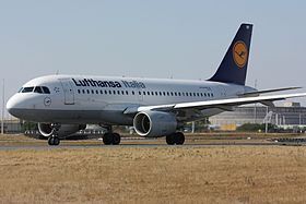  "Jadran" opet zaplovio  - Page 7 280px-A319_Lufthansa_Italia