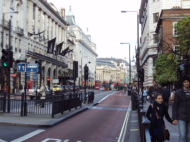 File:A4 Piccadilly - DSC04251.JPG