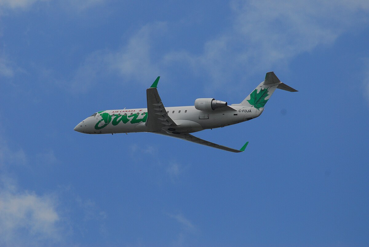 File:Air Canada Jazz Canadair CL-600 