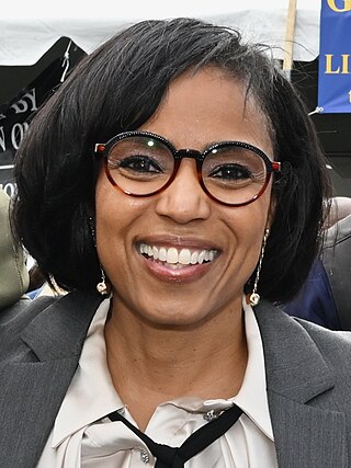 <span class="mw-page-title-main">Angela Alsobrooks</span> American politician and lawyer (born 1971)