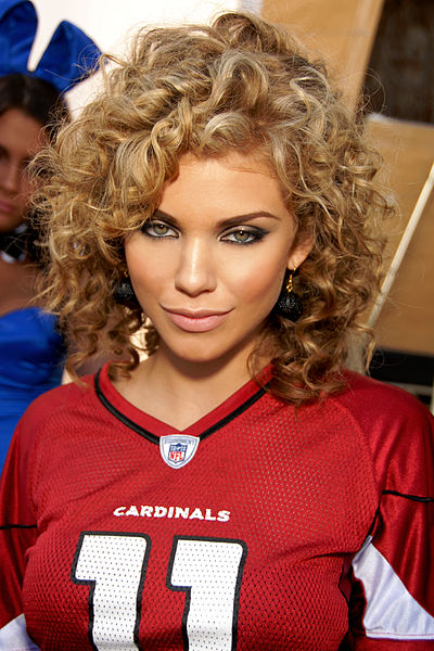 McCord attending Super Bowl XLIII party at the Playboy Mansion in 2009