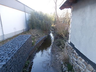 The brook after crossing under Linzer Strasse / Hauptstrasse