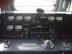 Driver console of an E.656; the lever in the middle is the combination selector. Banco E656.jpg