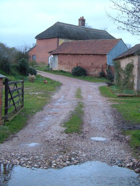 File:Beautiport Farm - geograph.org.uk - 143538.jpg