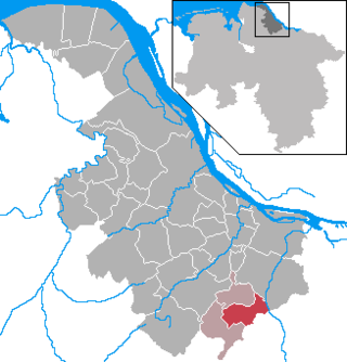 <span class="mw-page-title-main">Beckdorf</span> Municipality in Lower Saxony, Germany