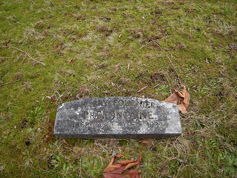 File:Bothell Pioneer Cemetery 21.jpg