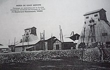 Carte postale ancienne montrant les deux puits en cours de fonçage en 1910