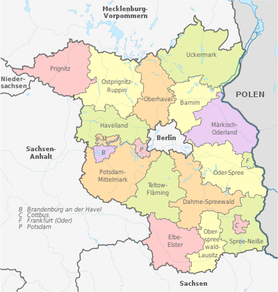 Administrative divisions of Brandenburg Brandenburg, administrative divisions - de - colored.svg
