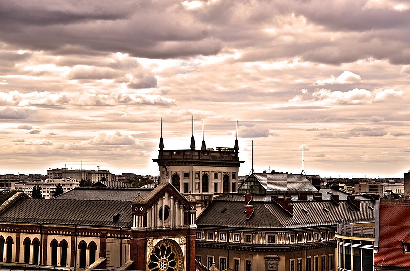 File:Bucharest St Joseph Cathedral sideview.jpg