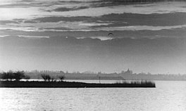 Bundesarchiv Bild 183-1990-0326-300, Blick über den Dassower See.jpg