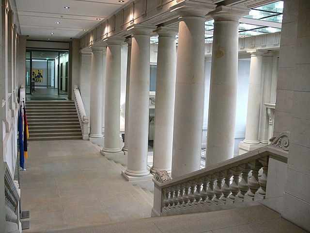 House of Lords, entrance hall