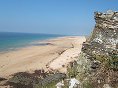 La plage de Carteret vue du Cap de Carteret dans le Cotentin.