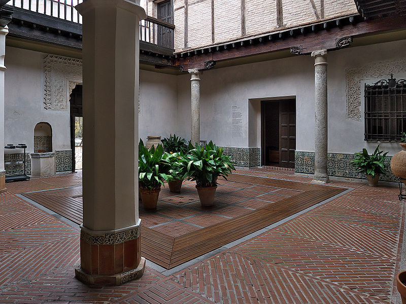 File:Casa de El Greco, Toledo. Patio.jpg