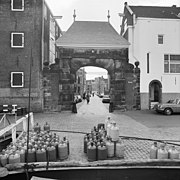 Catrijnepoort vanaf de Hooikade in 1979 (foto: Gerard Dukker, RCE)