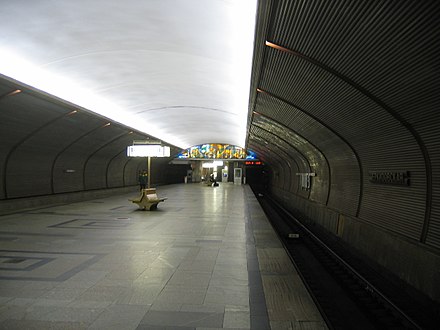 Метро черкизовская. Станция Черкизовская Москва. Ст метро Черкизовская. Станция Черкизово Москва метро лампы. Замок на метро Черкизовская.