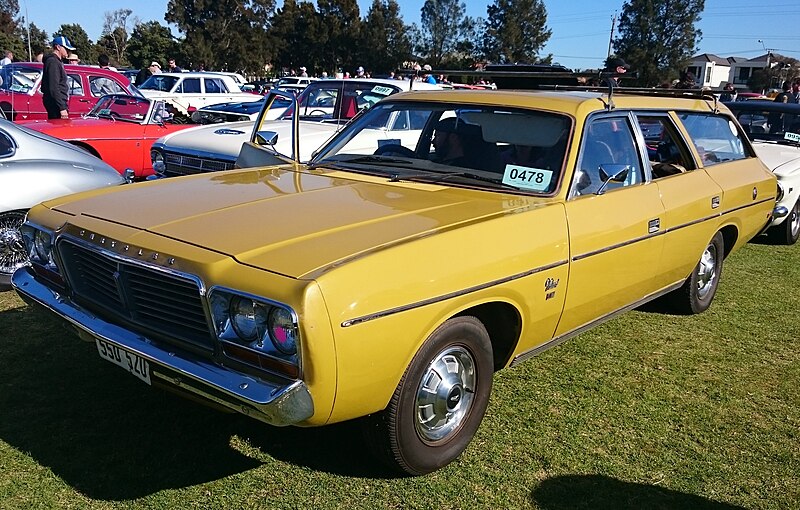 File:Chrysler Valiant Wagon (CL).JPG