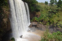 Les Chutes de Bamena, vue en aval