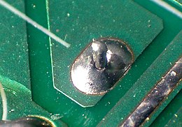 https://upload.wikimedia.org/wikipedia/commons/thumb/2/20/Cold_solder_joint2.jpg/260px-Cold_solder_joint2.jpg